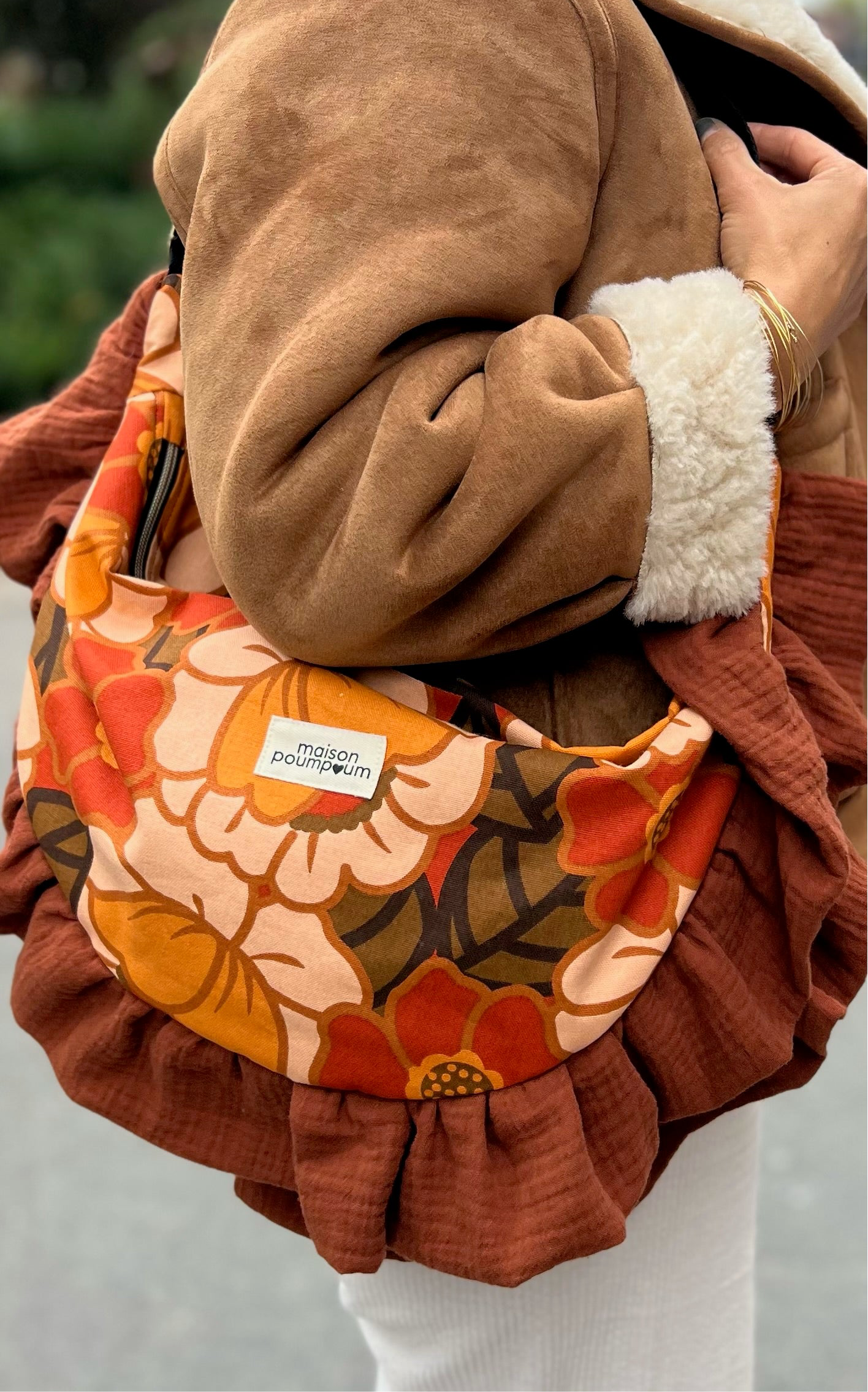 Sac Demi-Lune – Coton fleuri 70’s et Froufrous