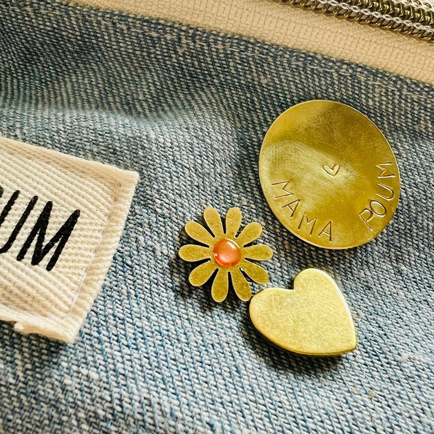 Les Pin's - Collab MaisonPoumPoum X Moustache - Spécial fête des mères