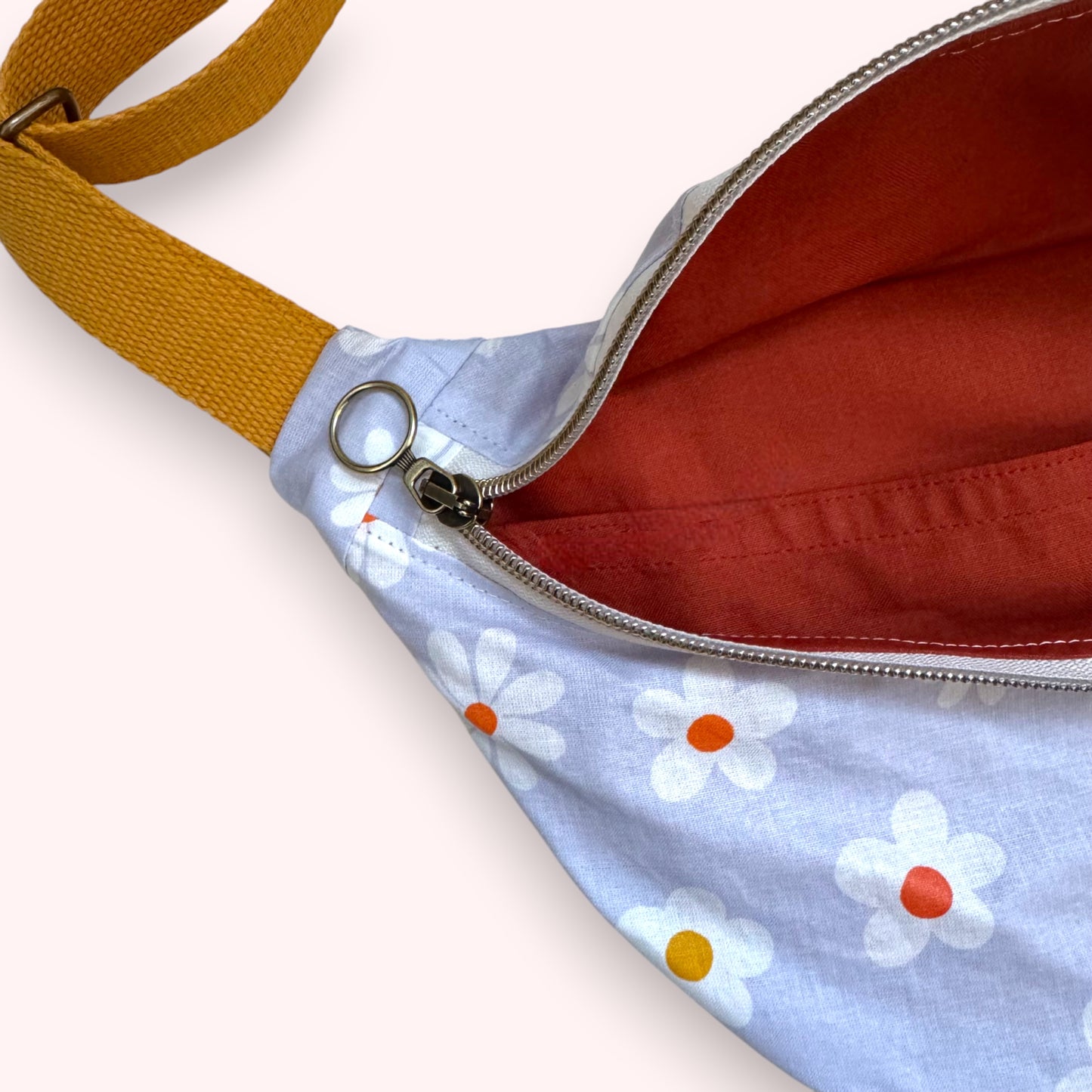 Sac banane - Coton enduit marguerite pastel