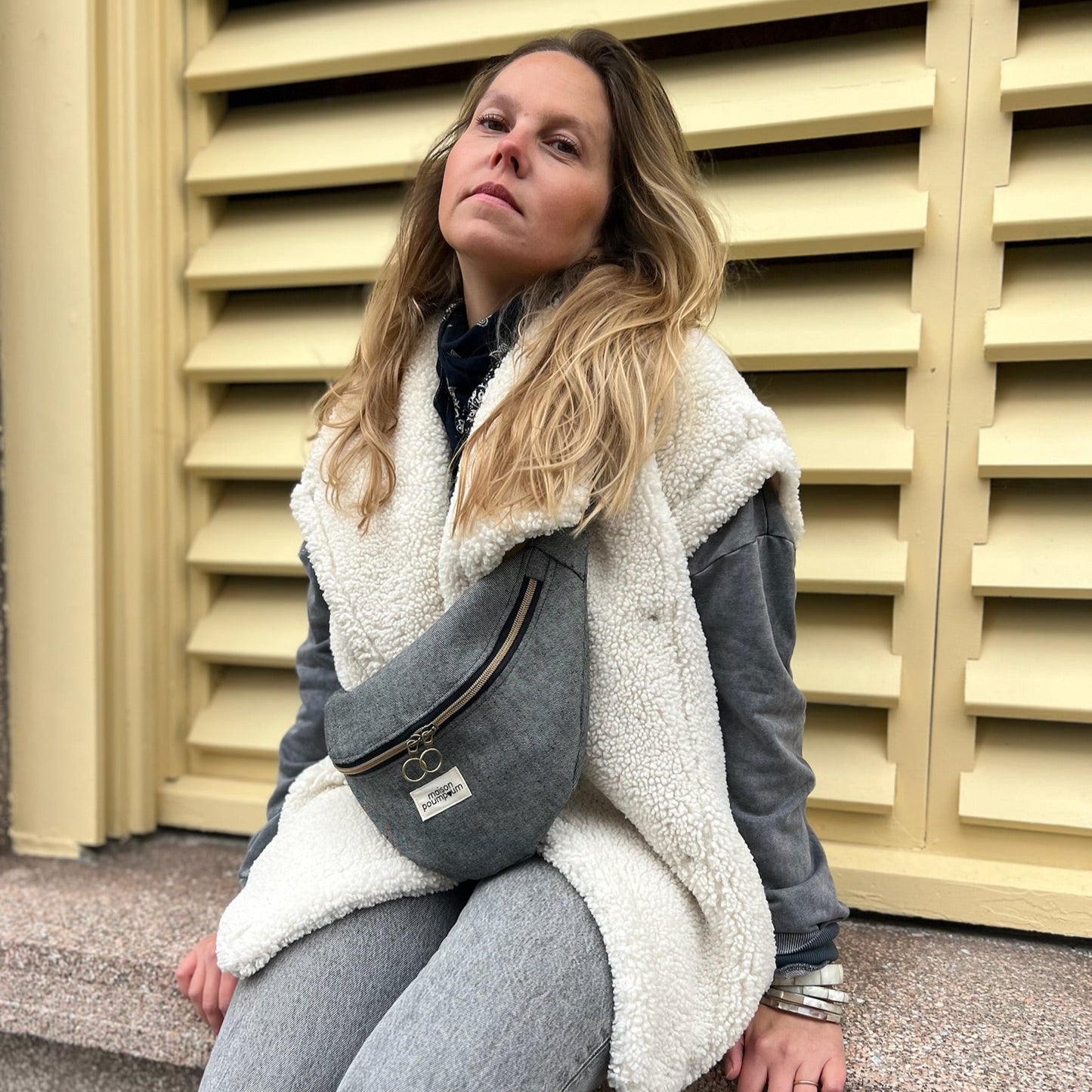 Sac banane jean gris chiné