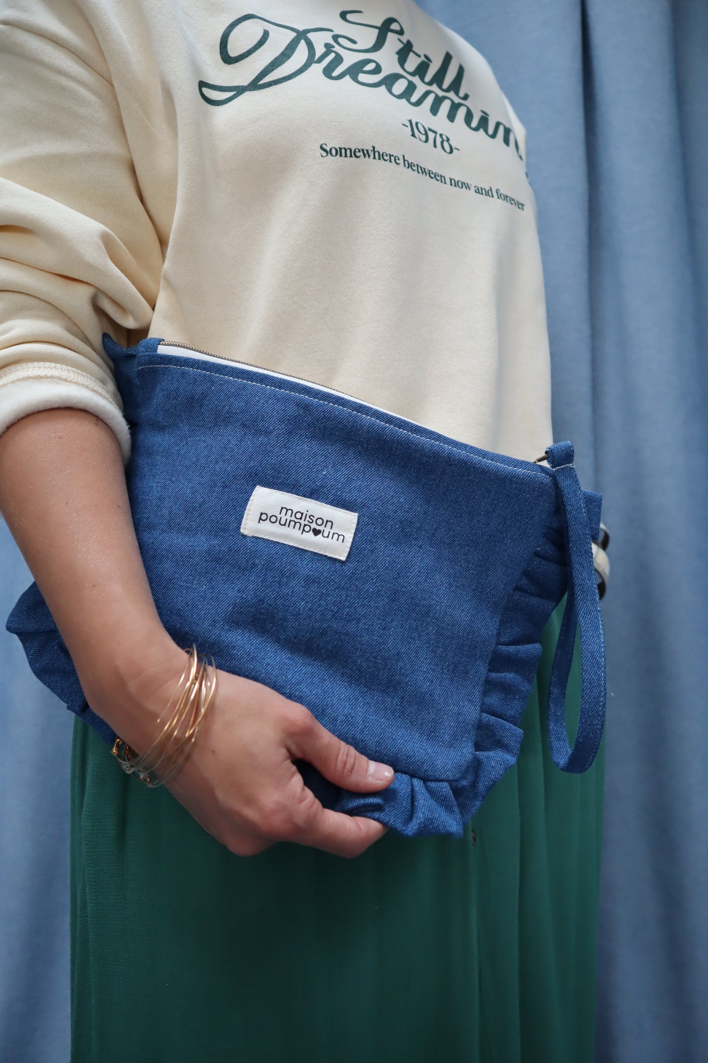pochette froufrous jean brut maison poumpoum porte