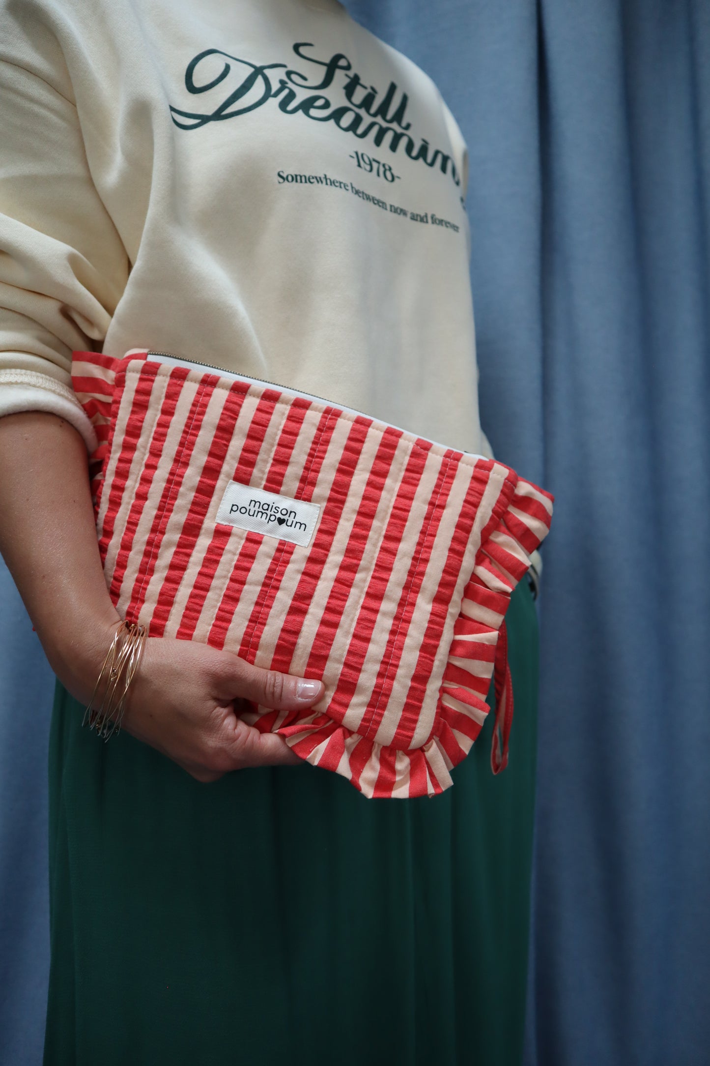 pochette froufrous rayure rouge maison poumpoum main