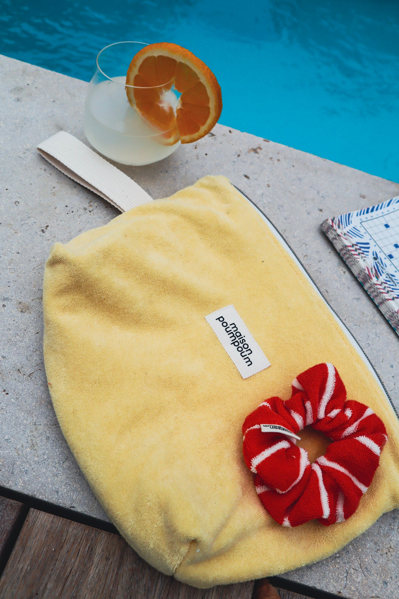 pochette plage éponge jaune beurre - maison poumpoum piscine