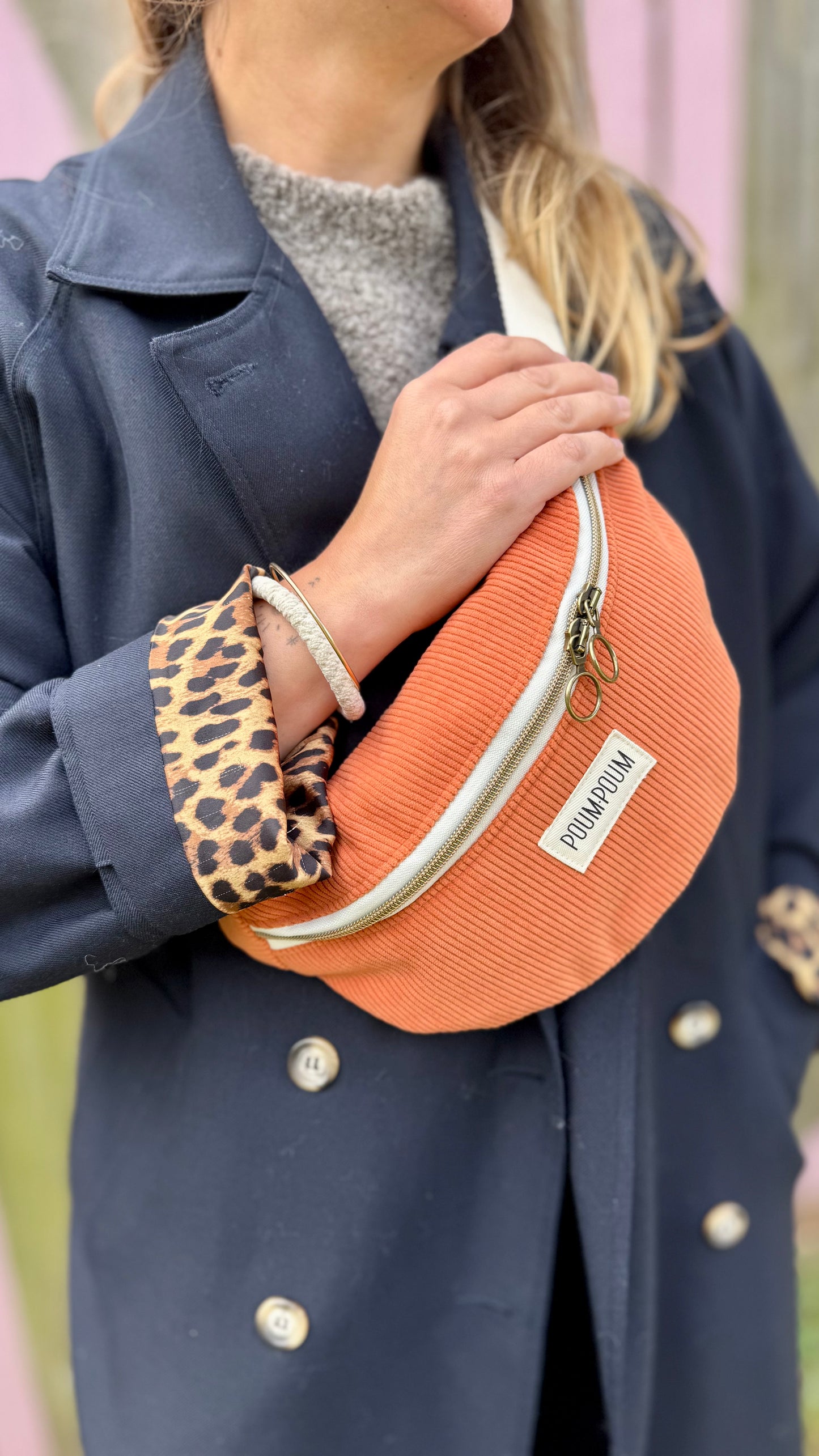 sac banane velours orange femme maison poumpoum