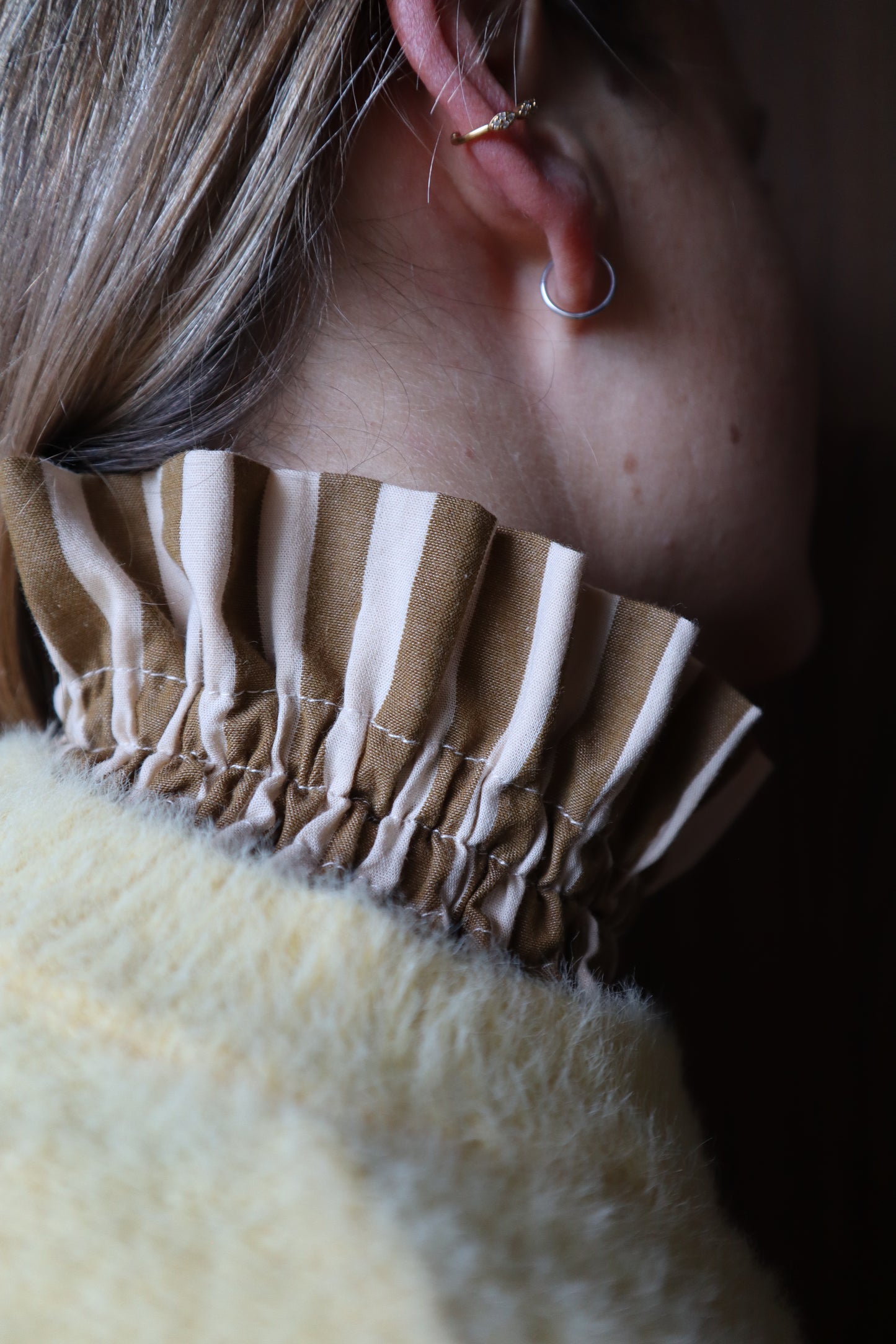 Le col amovible -Rayure kaki