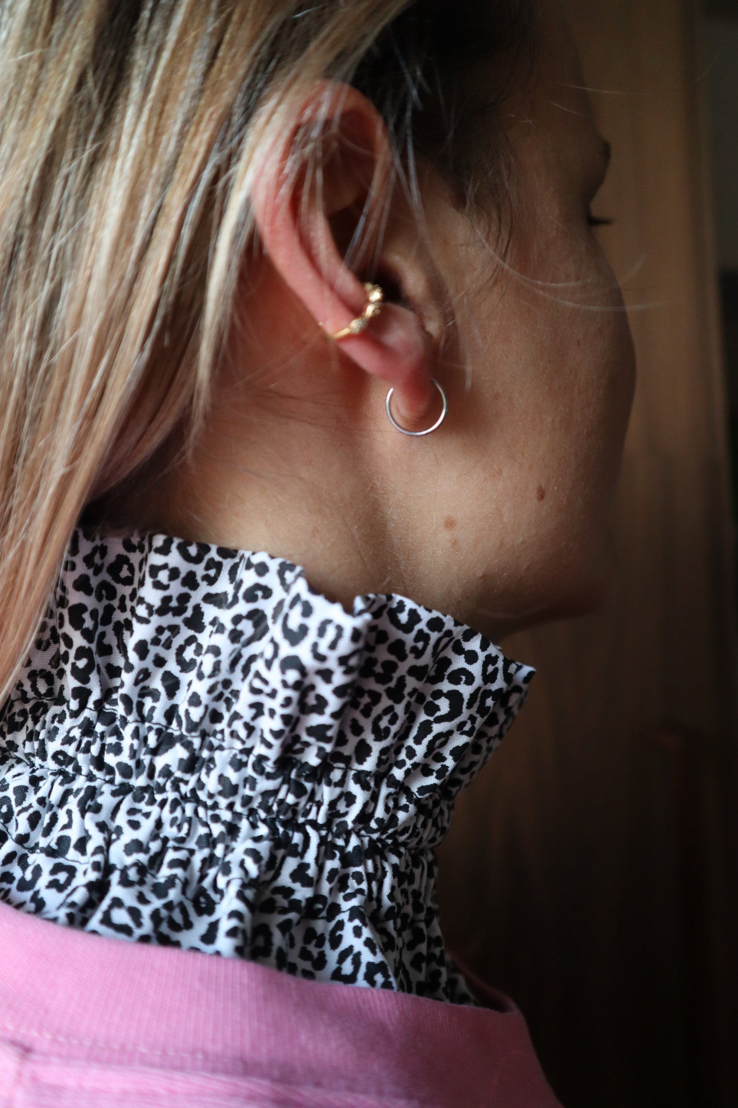 Le col amovible - Léopard noir&blanc