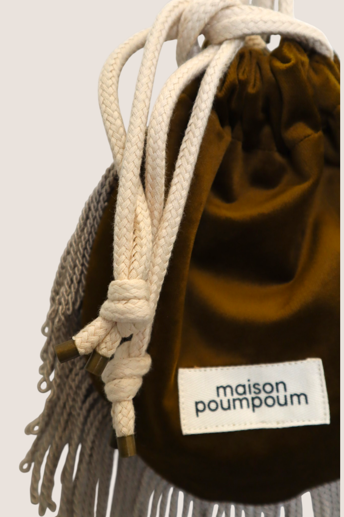 Le Groom - Velours bronze à franges