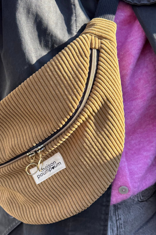 SAC BANANE VELOURS CAMEL PORTE