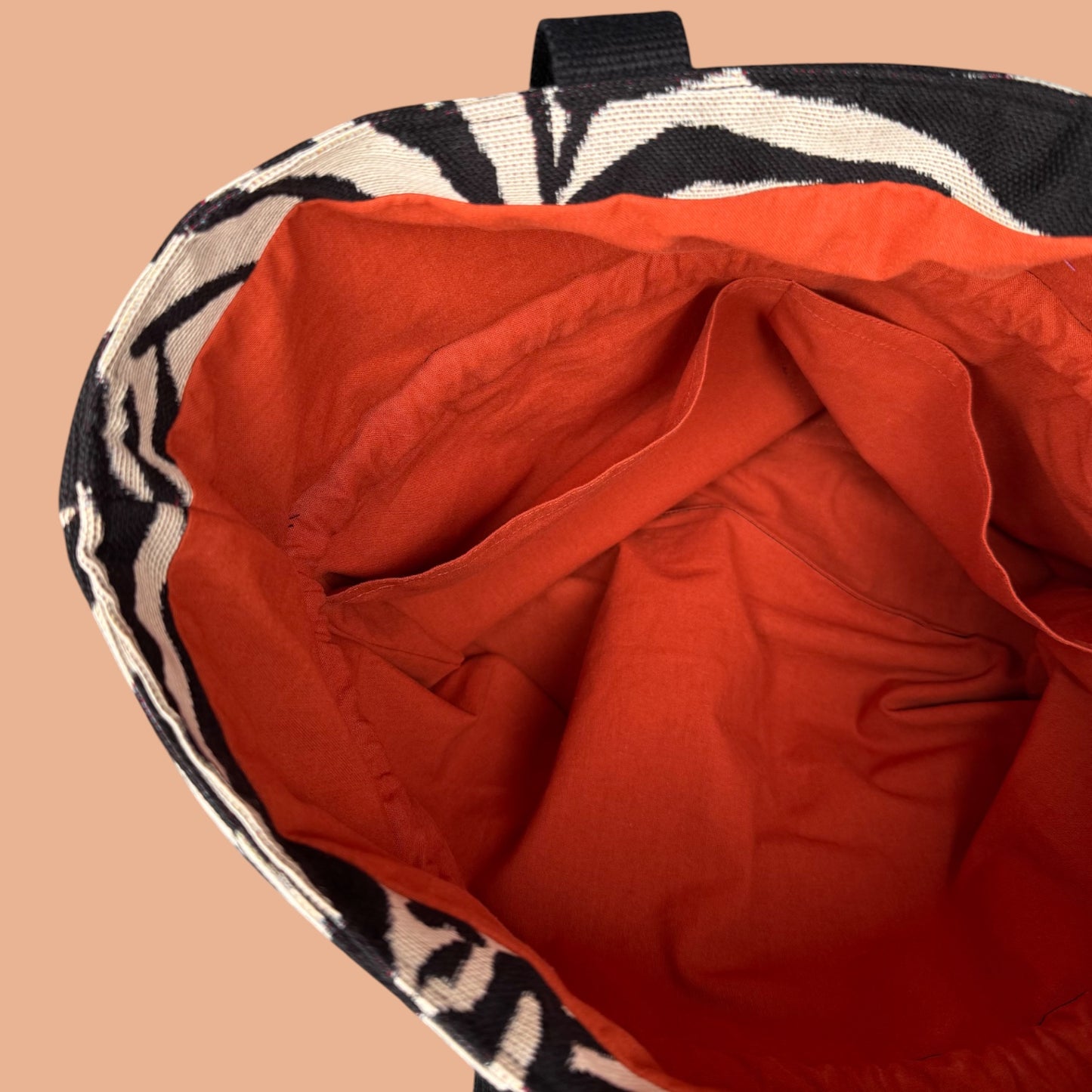 Sac Bourse Zèbre – Le chic rock à l’esprit libre