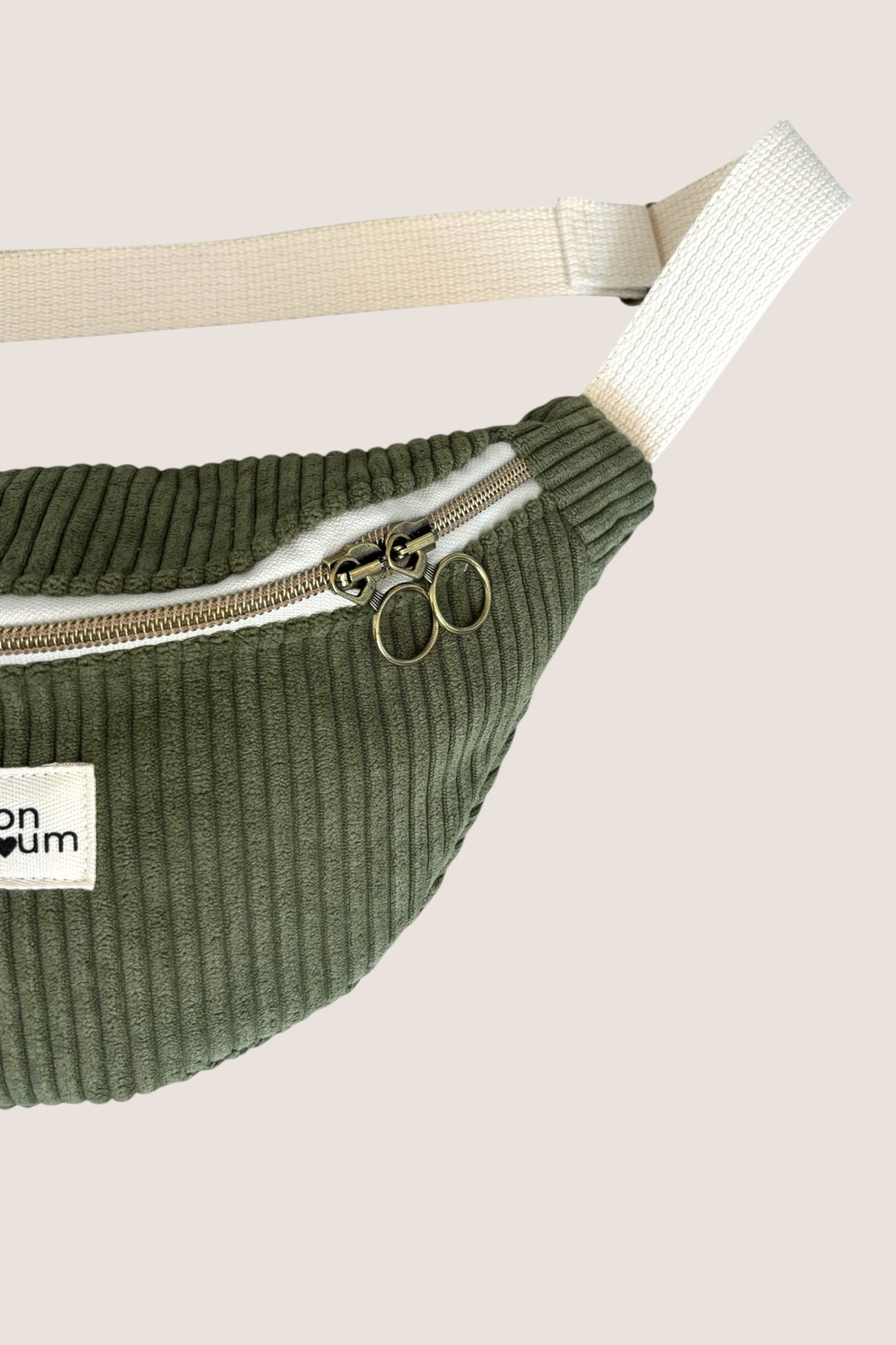 Sac Banane Velours Kaki zoom