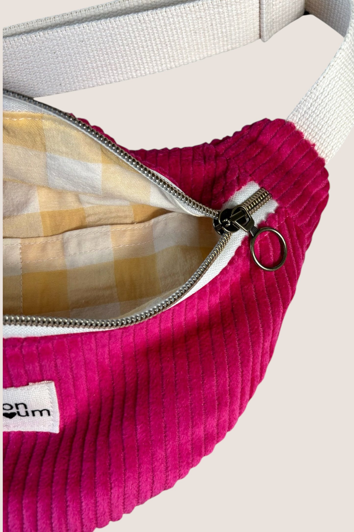 banane velours fuchsia zoom interieur