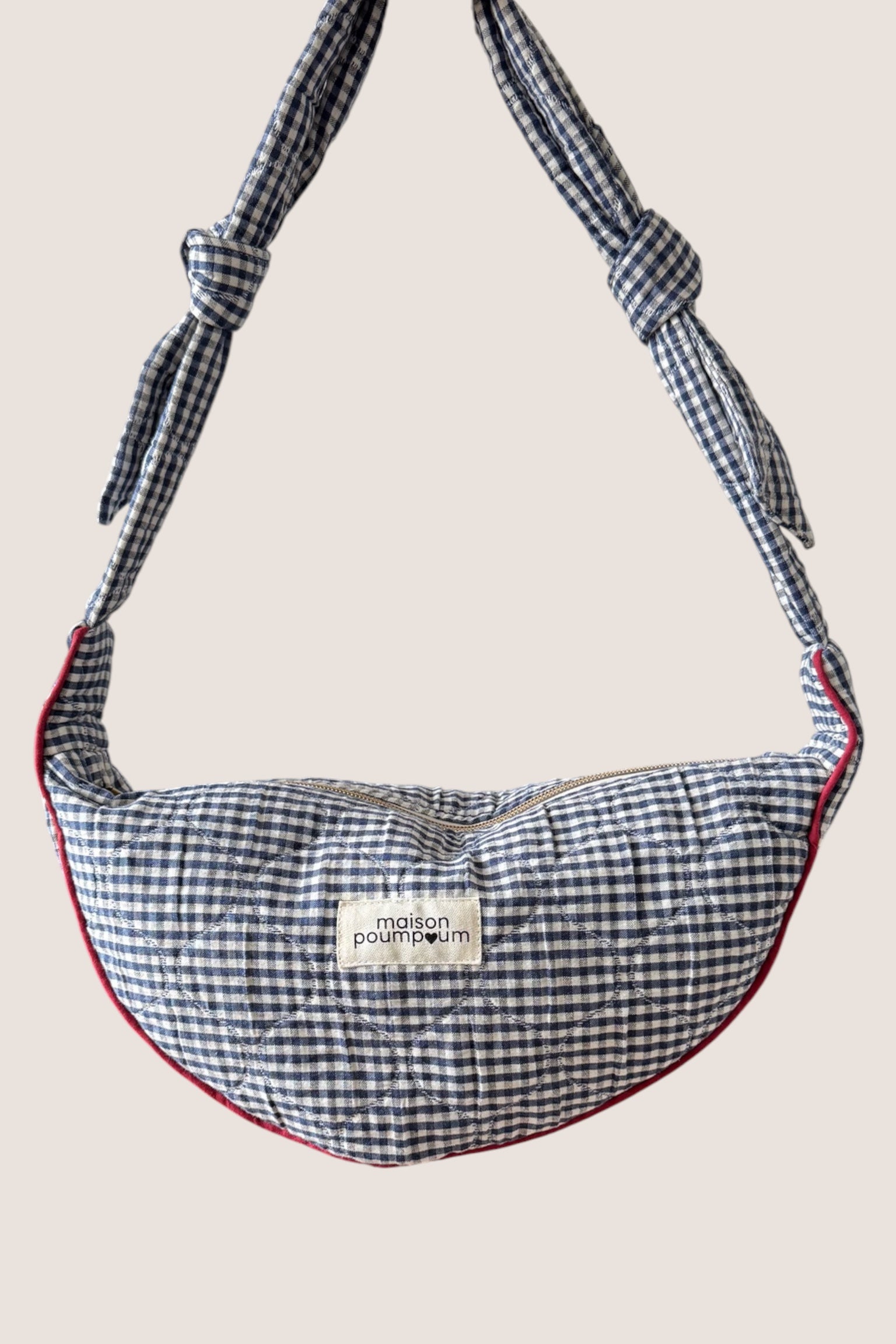 sac demi lune vichy marine Maison PoumPoum devant