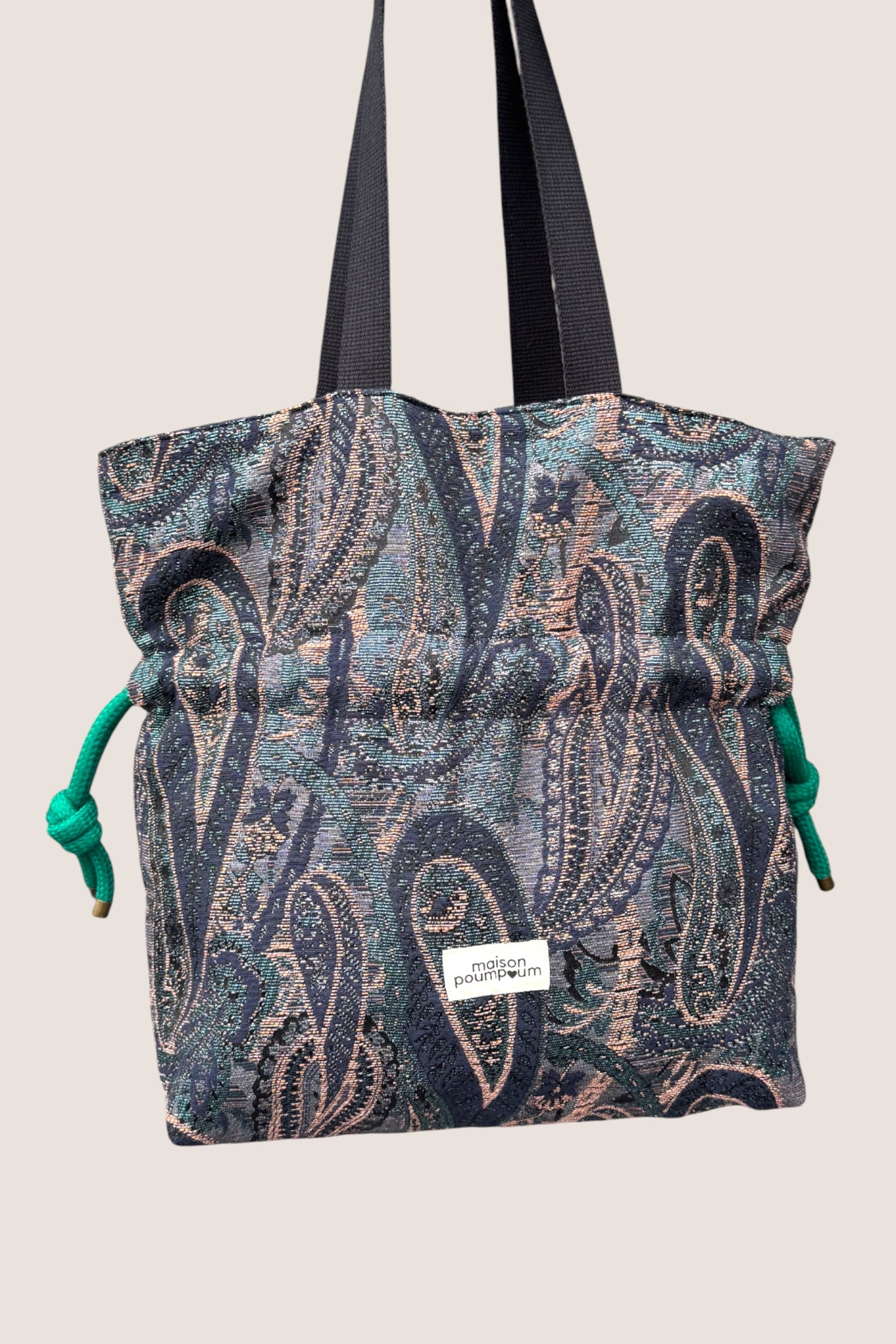 Sac Bourse Jacquard Cachemire – L’élégance française en édition limitée