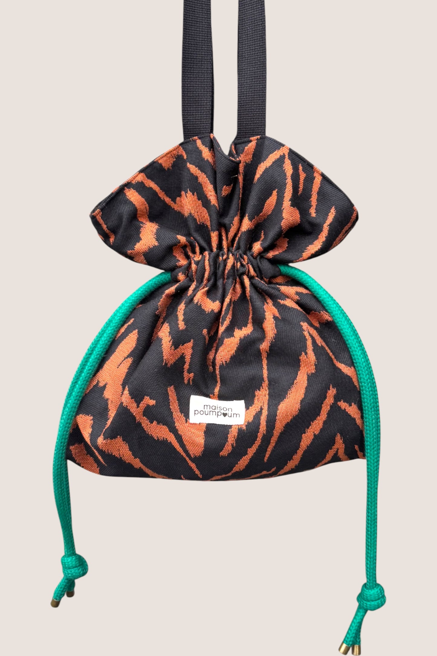 Sac Bourse Jacquard Zèbre Noir & Terracotta – Le sauvage chic en édition limitée