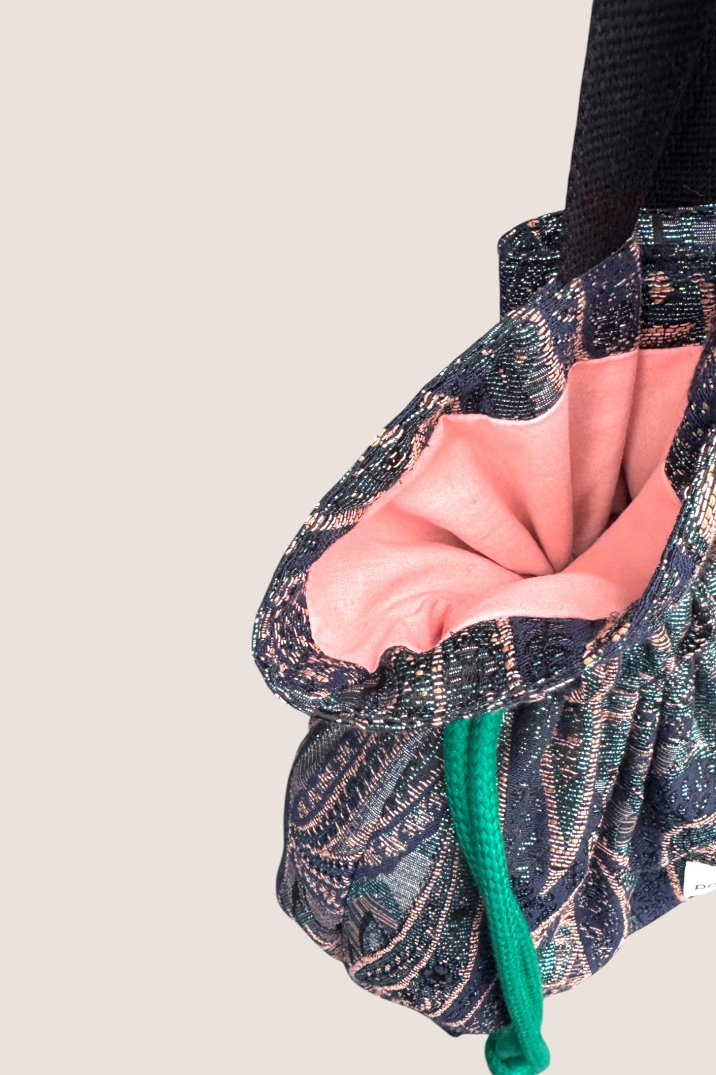 Sac Bourse Jacquard Cachemire – L’élégance française en édition limitée