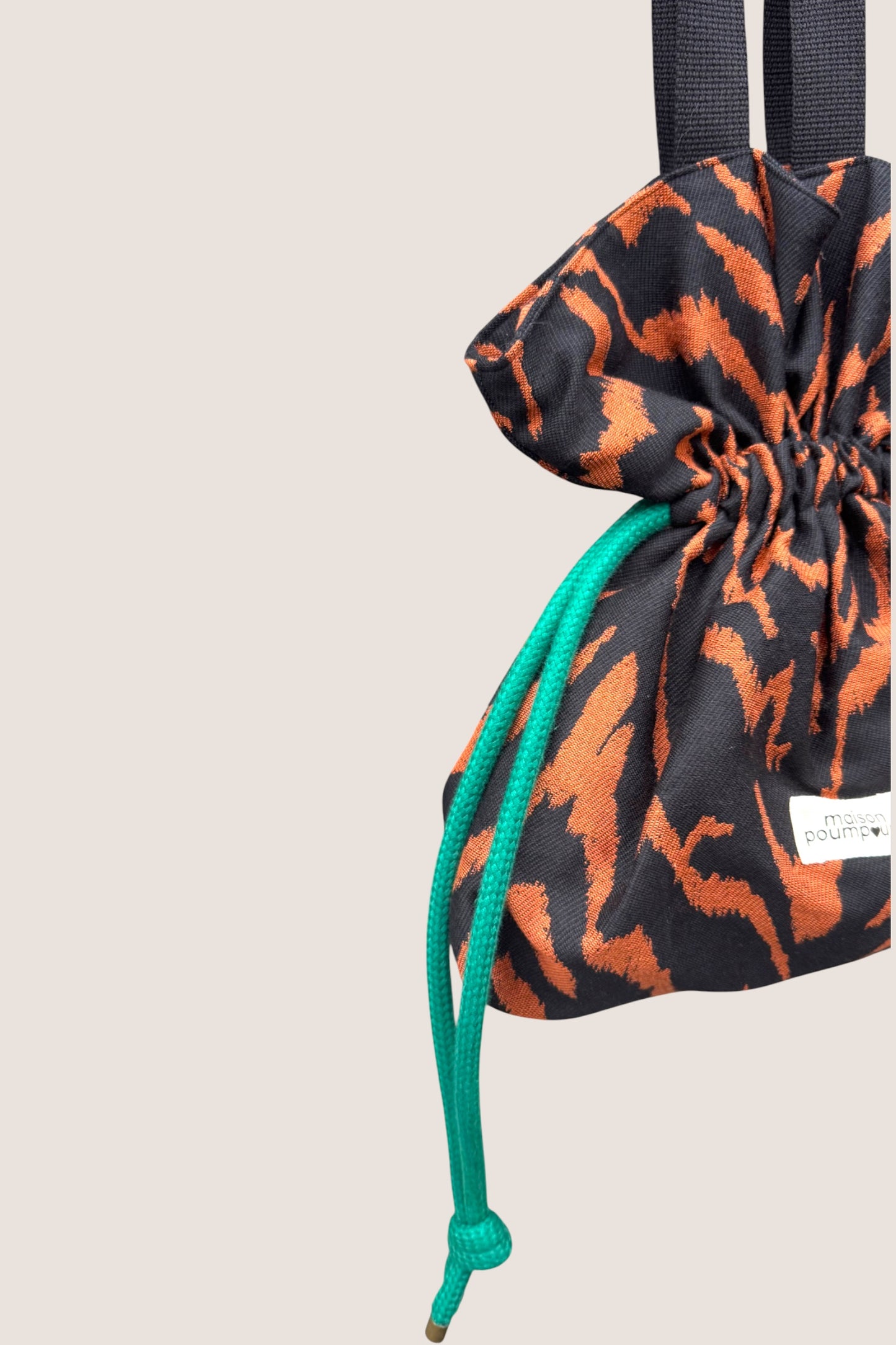 Sac Bourse Jacquard Zèbre Noir & Terracotta – Le sauvage chic en édition limitée